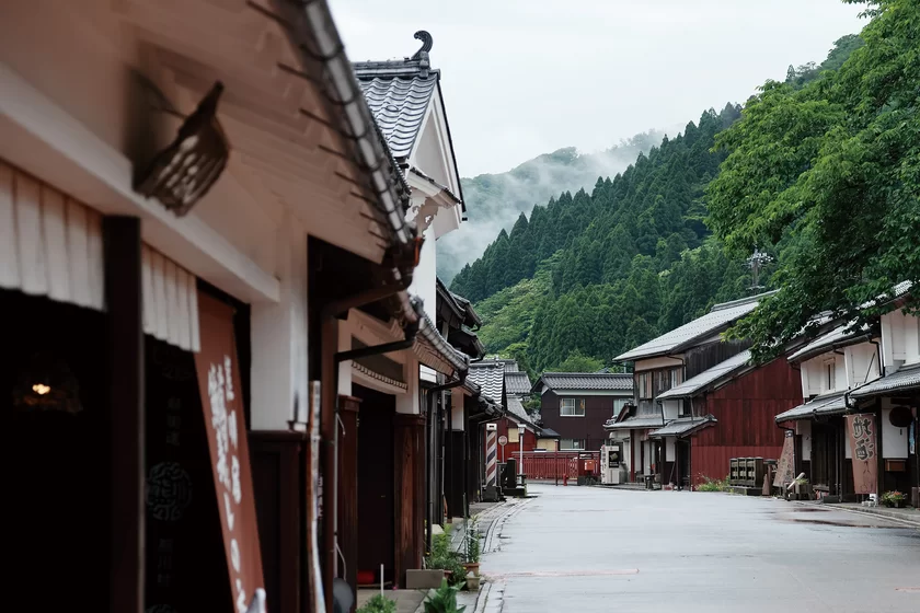 八百熊川